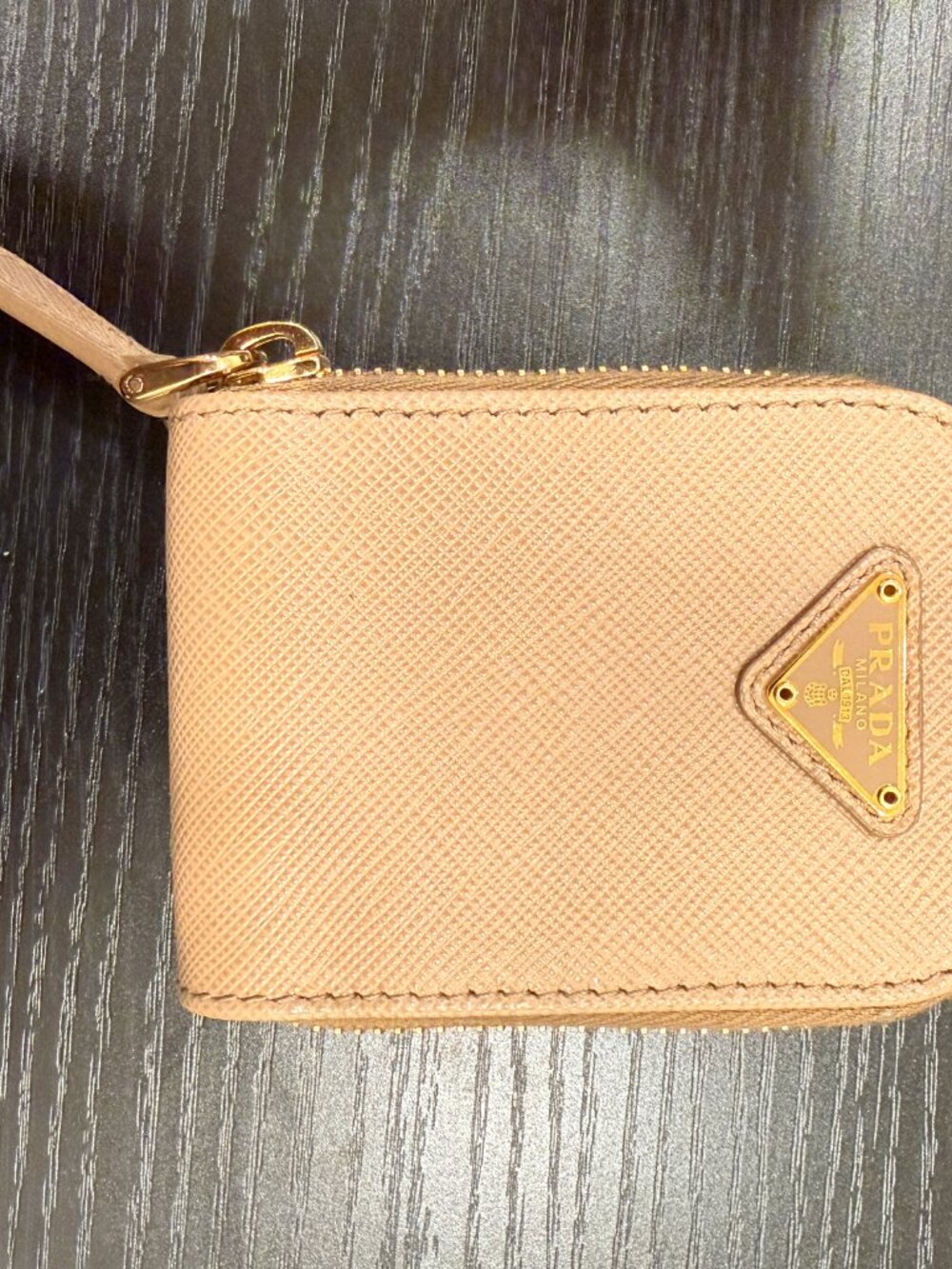 Prada Re-Edition 2005 in Saffiano Leather - Picture 5 of 8